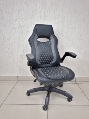 Кресло геймерское Barneo K-37 (черная кожа серые вставки) в Красноуральске - krasnouralsk.ok-mebel.com | фото
