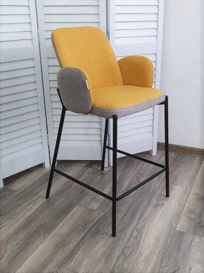 Полубарный стул NYX (H=65cm) VF106 желтый / VF120 серый М-City в Красноуральске - krasnouralsk.ok-mebel.com | фото